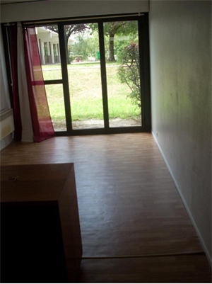 studio à la location -   33600  PESSAC, surface 24 m2 location studio - UBI482731352